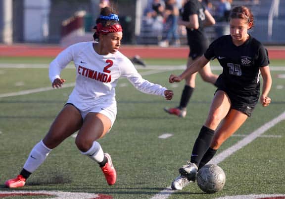 Girls soccer stuns No. 1 Etiwanda in shootout